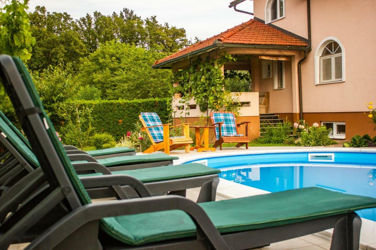 Villa Katarina With Pool Баня-Лука Екстер'єр фото