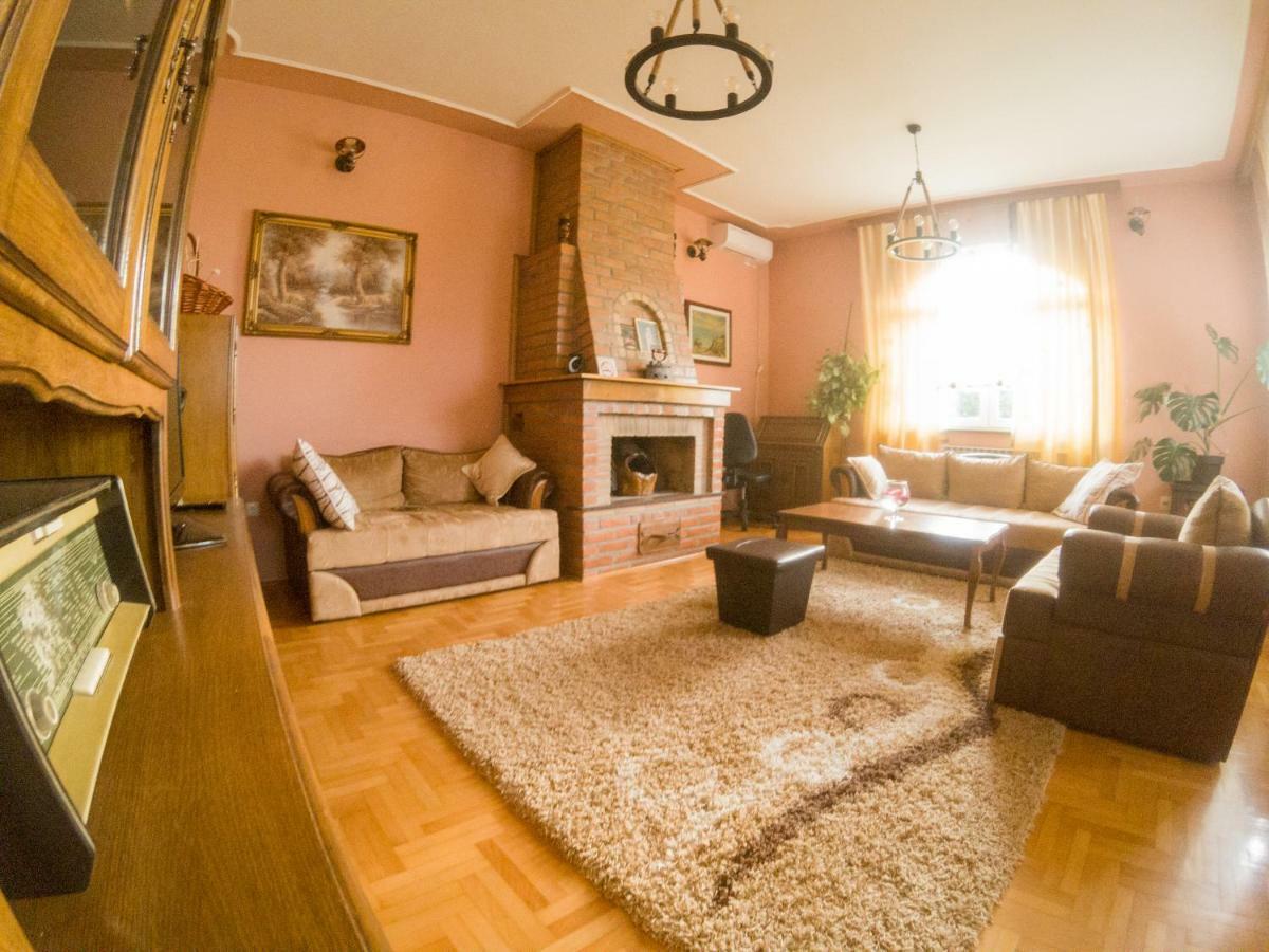 Villa Katarina With Pool Баня-Лука Екстер'єр фото